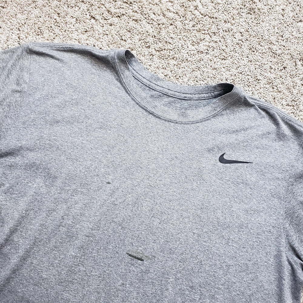 Nike Dri-FIT Shirt Mens Large Gray Swoosh‎ Logo Moisture Wicking Athletic Tee